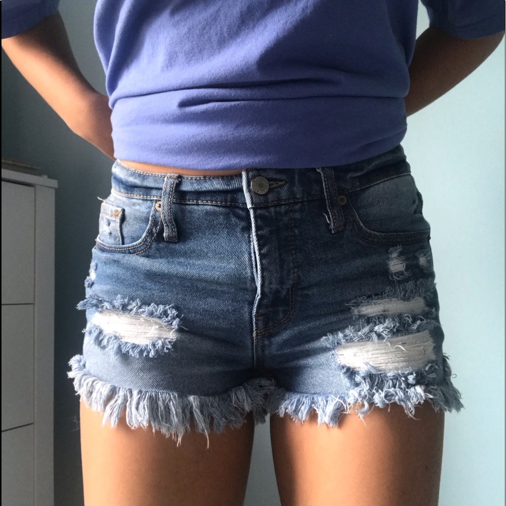 Mossimo Supply Co. Jean shorts (size 4)